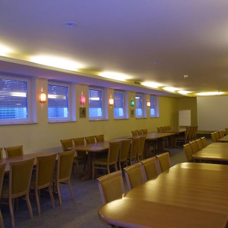 ホテル ビエラニー Bielany Wrocławskie エクステリア 写真